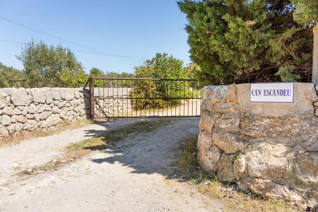 Villa Canescandeu Port de Pollenca Exterior photo